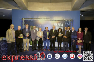 Leia mais sobre o artigo Fundação Hermínio Ometto lança livro em comemoração aos 50 anos da Instituição. O evento de lançamento aconteceu na sexta-feira, dia 23 de junho, no Teatro Estadual ”Maestro Francisco Paulo Russo”, em Araras.