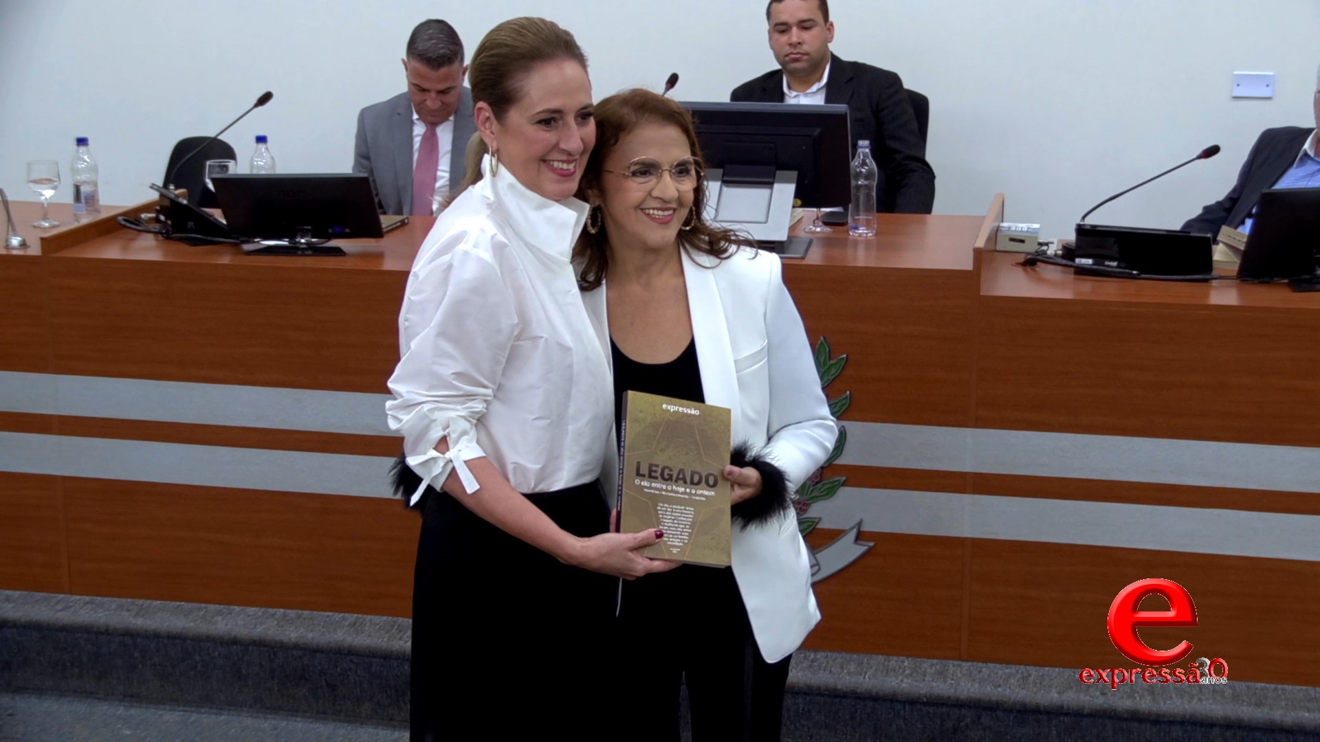 Leia mais sobre o artigo Cerimônia de Lançamento do livro Legado – Câmara Municipal de Araras – parte 10