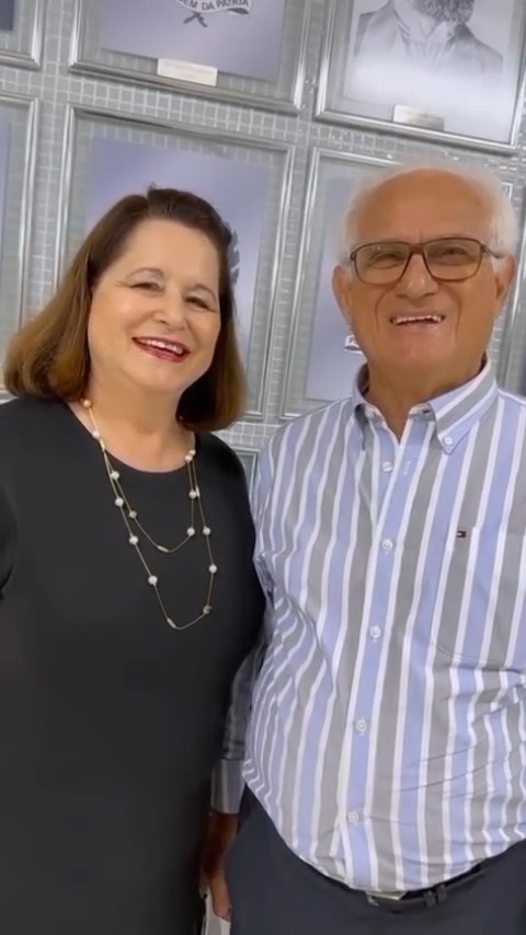 No momento, você está visualizando Noite de entrega do título de Cidadã Ararense a jornalista Cirlene de Souza