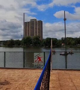 Leia mais sobre o artigo Domingão de sol, bora bater uma bolinha na nova Prainha do Lago?